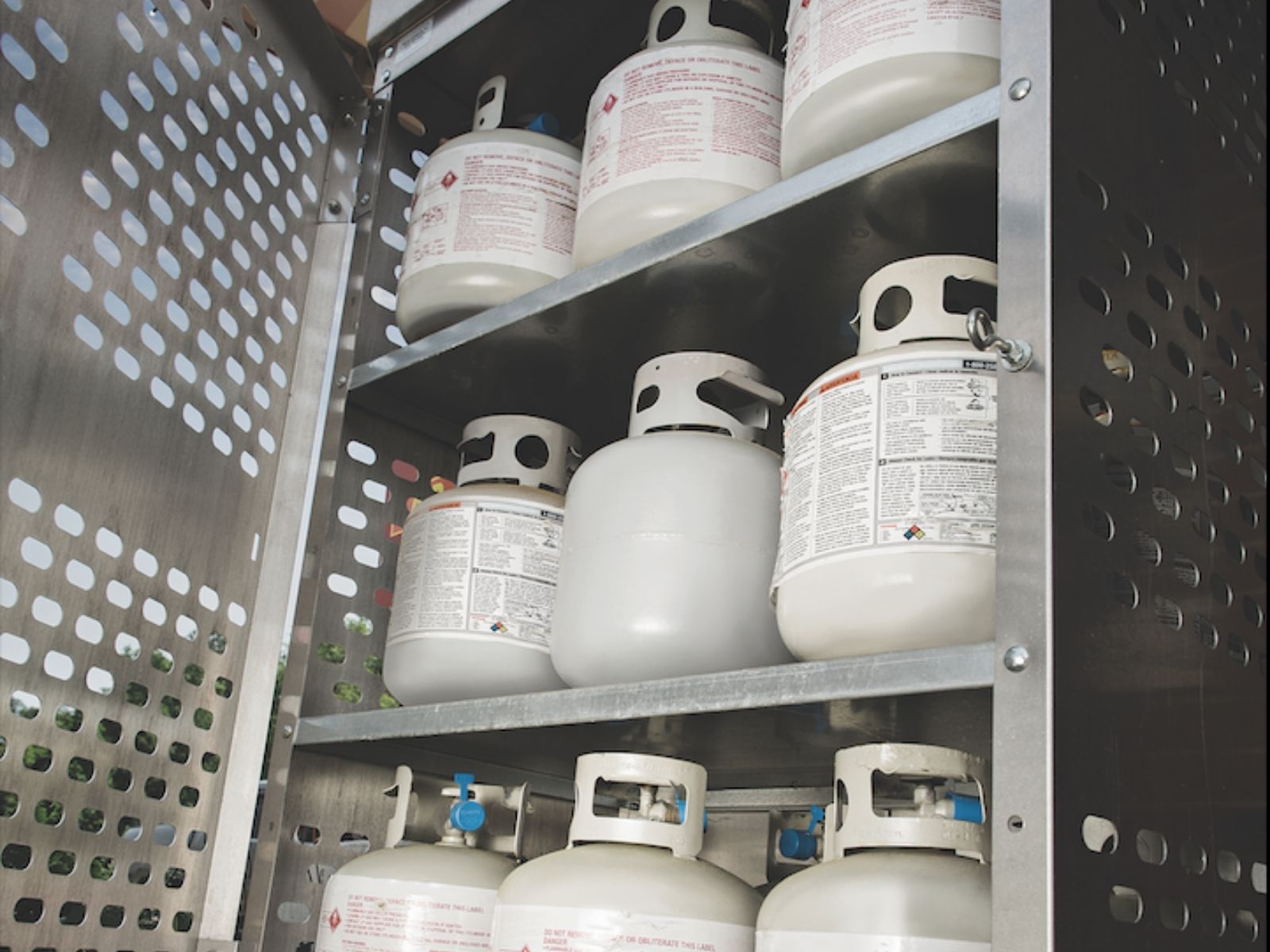 Are You and Your Employees Properly Trained to Fill Propane Cylinders?